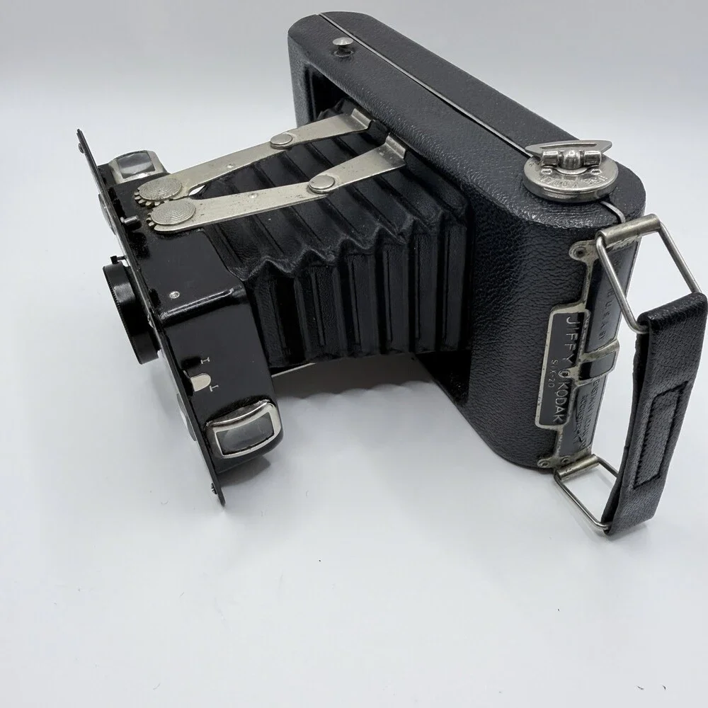 Antique Folding Bellows Camera JIFFY KODAK SIX-20 Clean Clear Glass ART DECO